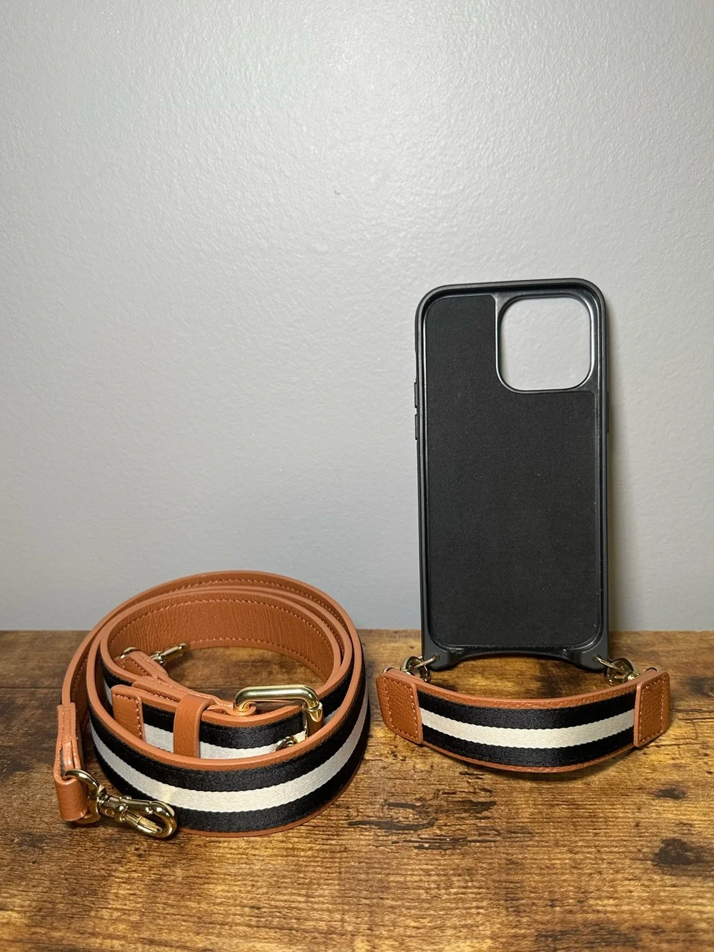 Bandolier IPhone 14 Pro Max